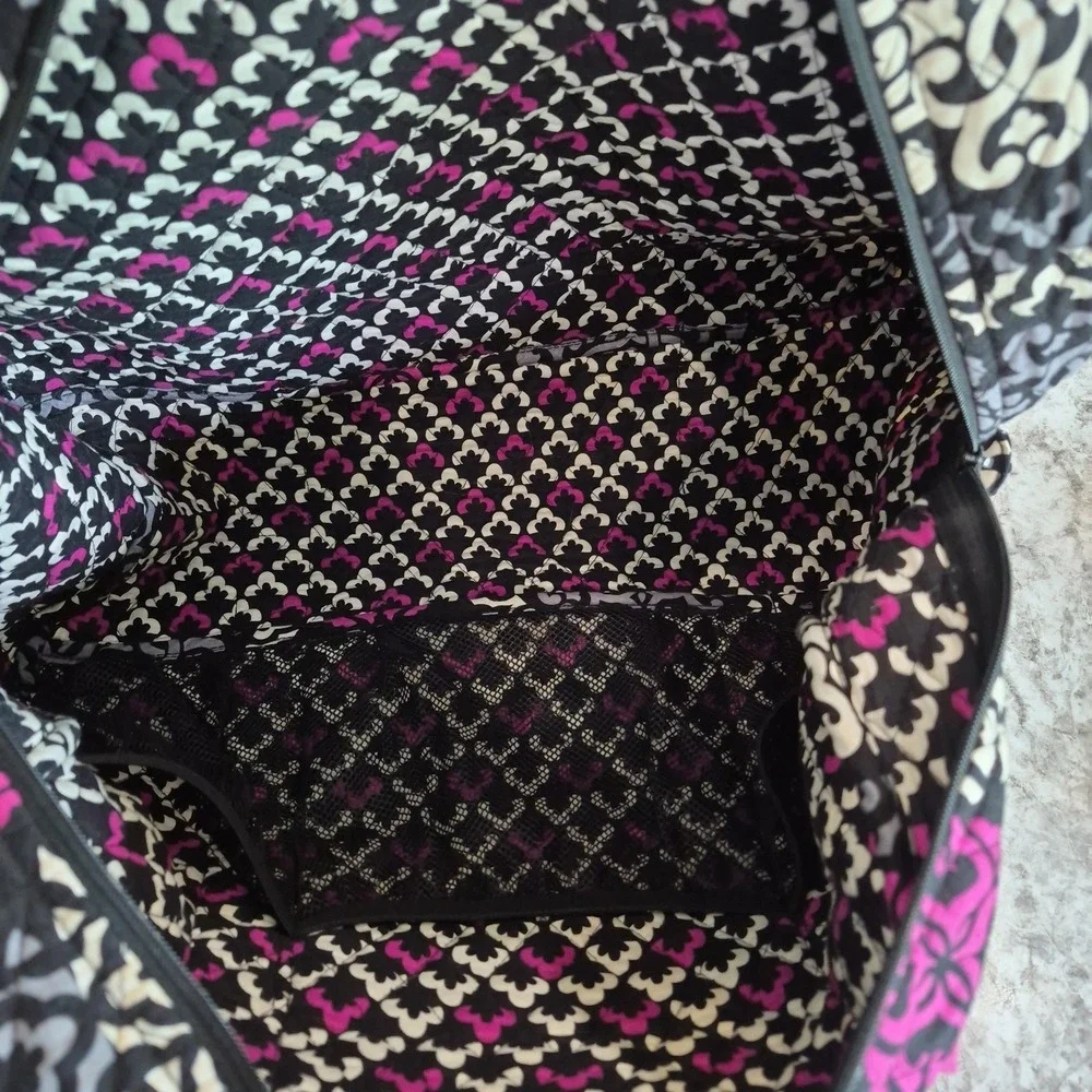 VERA BRADLEY Canterberry Magenta Sport Duffel Gym Bag
